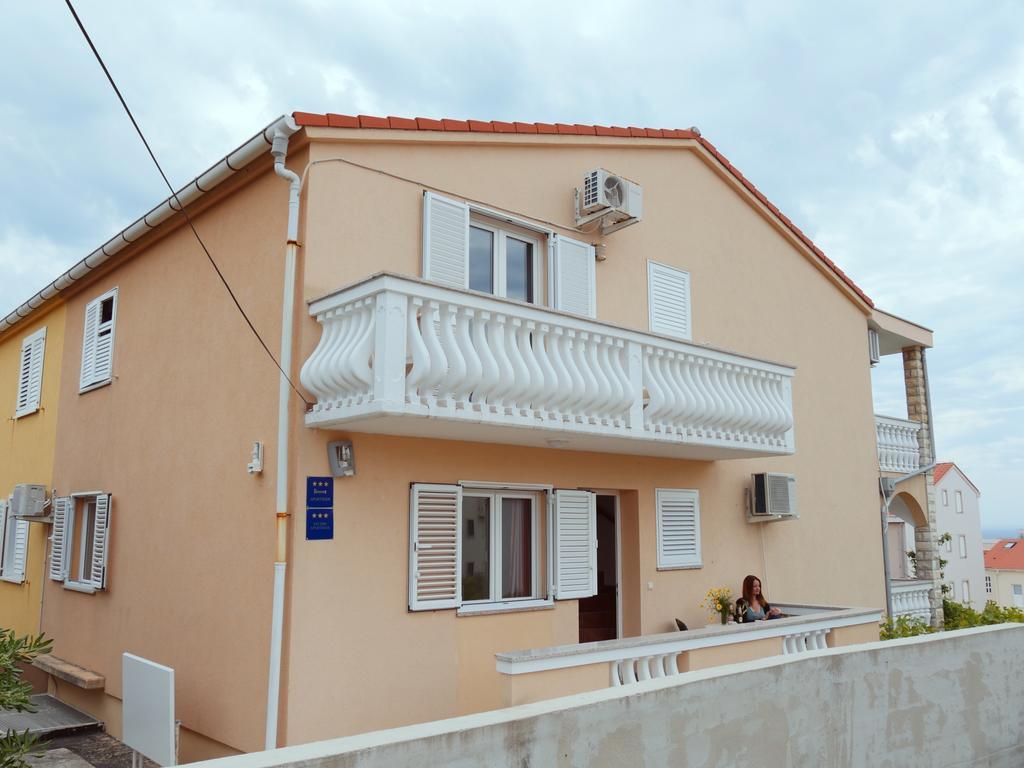 Apartments-Novalja-Zrce Buitenkant foto